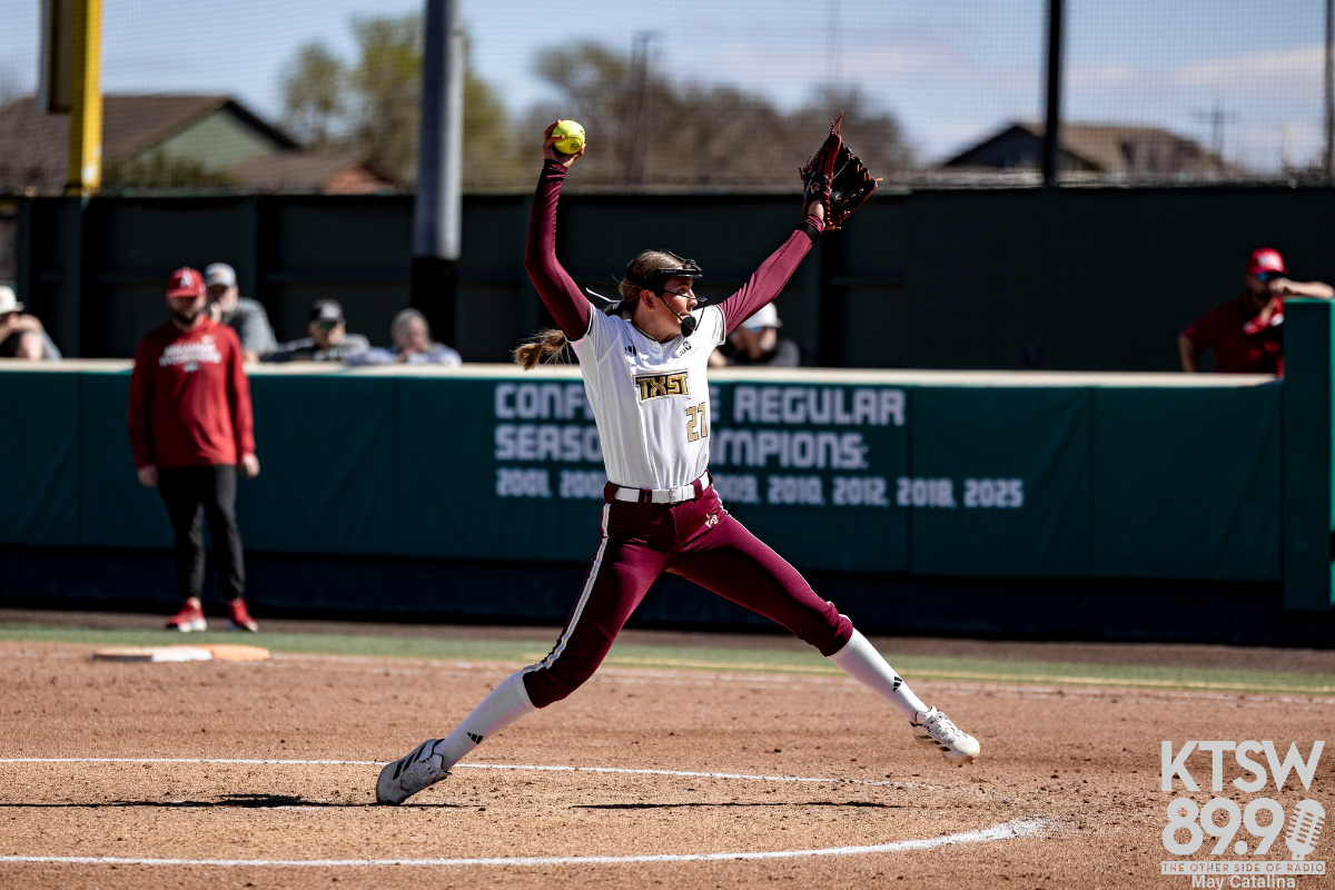 Starting pitcher Maddie Azua pitches to hitter.
