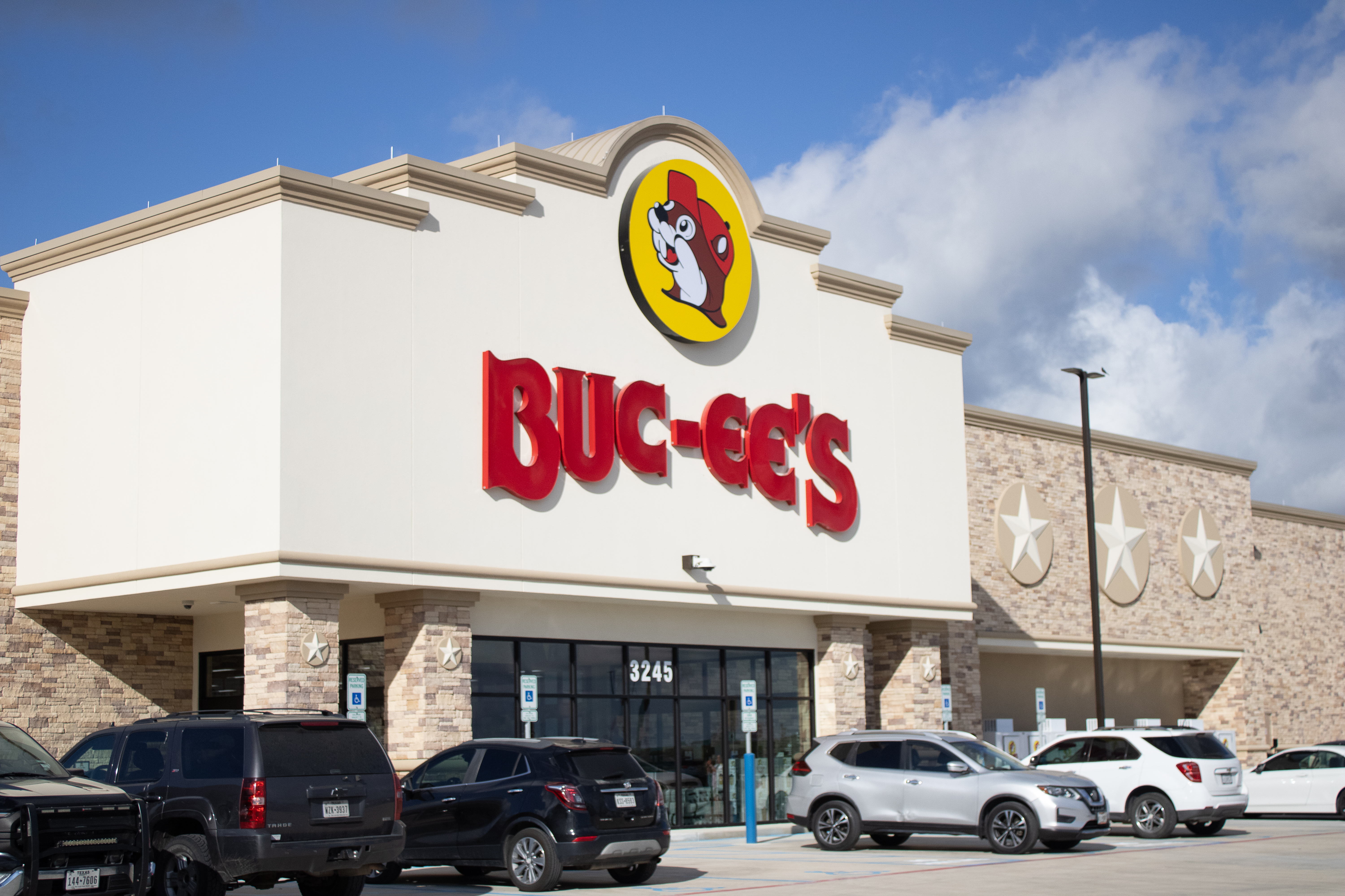 Buc-ee's San Marcos Right side entrance with brand sign upfront.