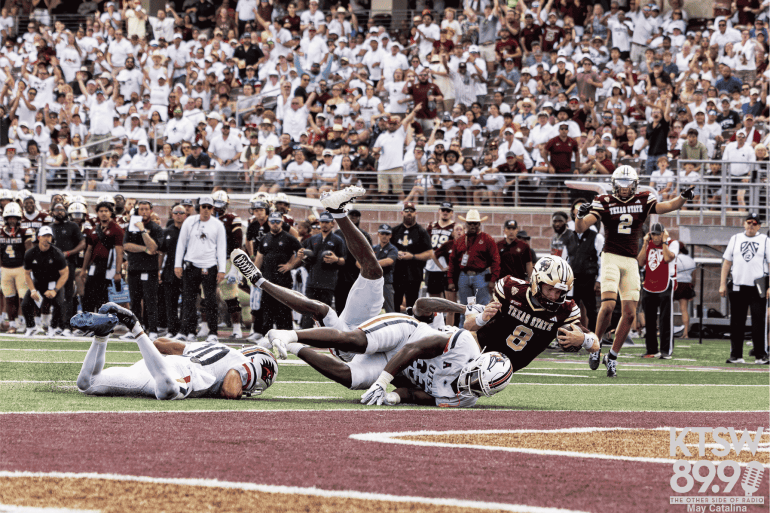 Brad Jackson stretches out for the touchdown.