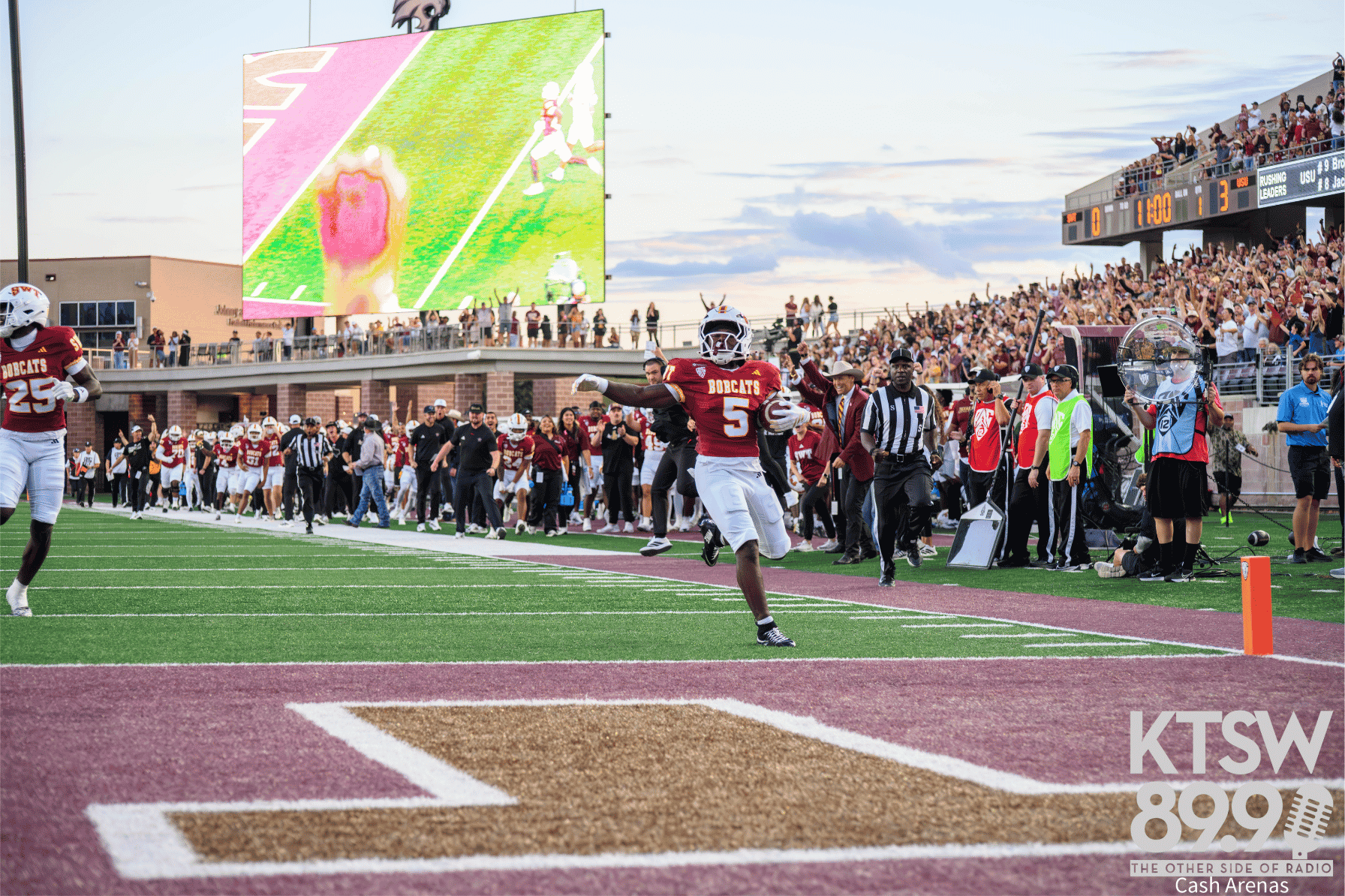 Jaylon Jenkins takes back the opening kickoff